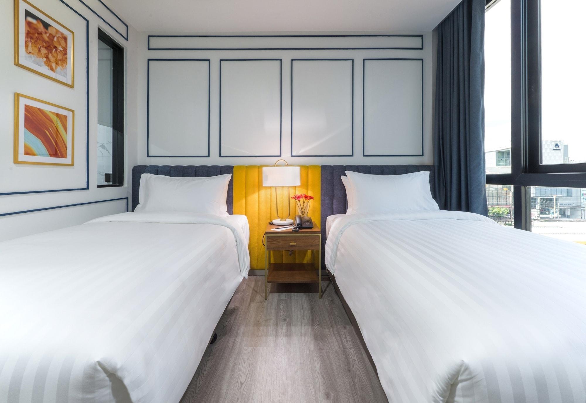 Maven Stylish Hotel Bangkok Bagian luar foto