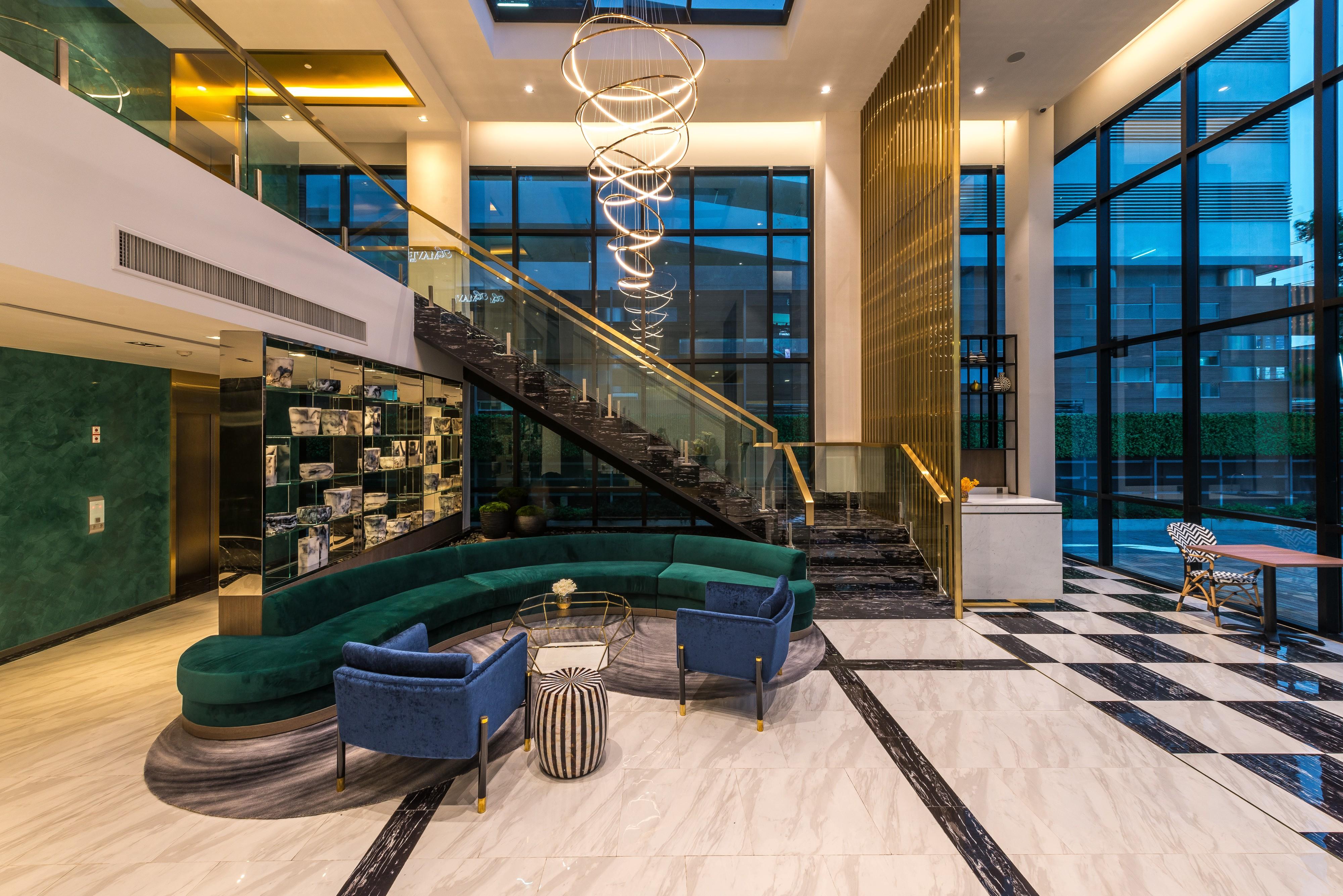 Maven Stylish Hotel Bangkok Bagian luar foto