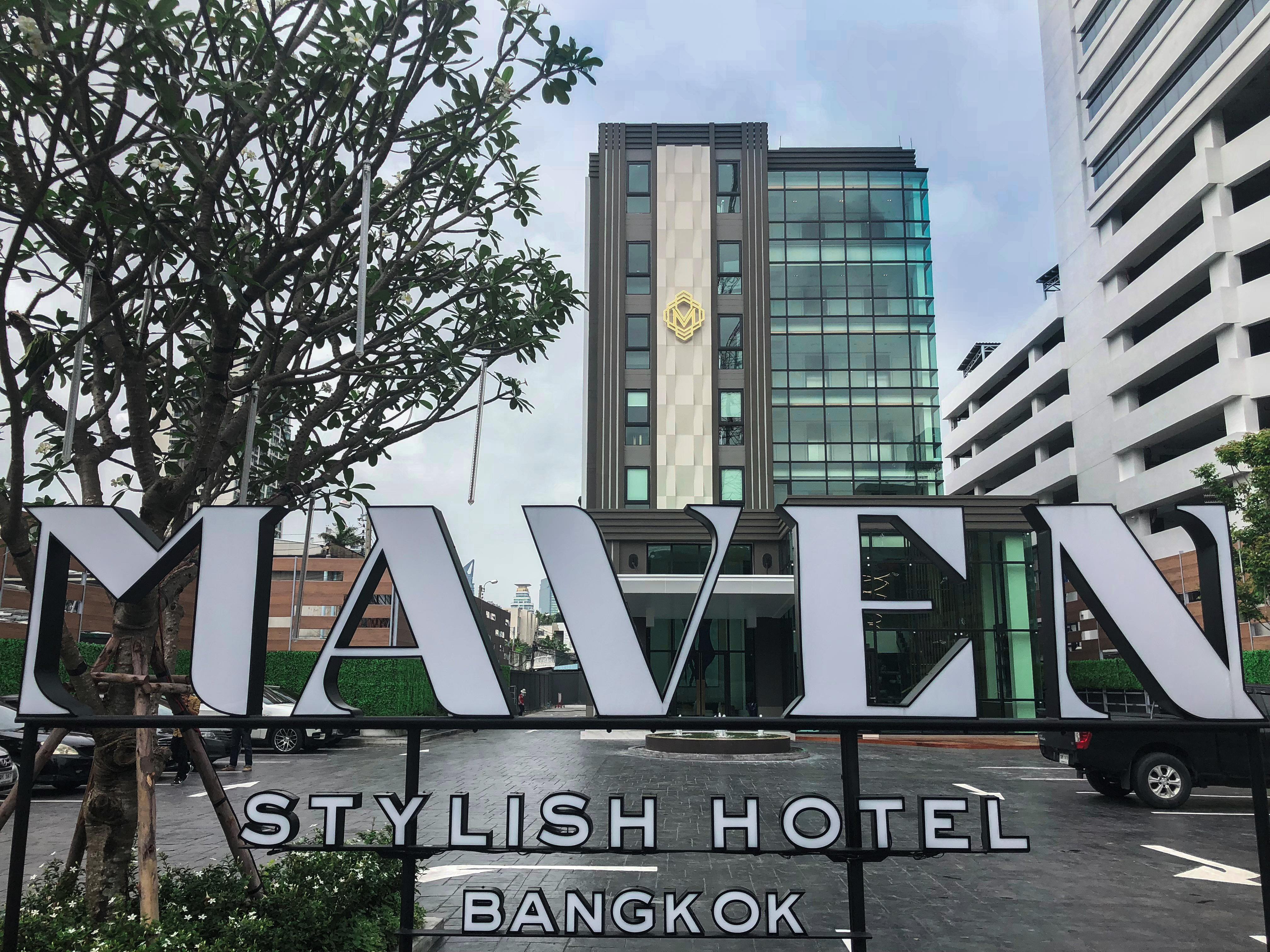 Maven Stylish Hotel Bangkok Bagian luar foto