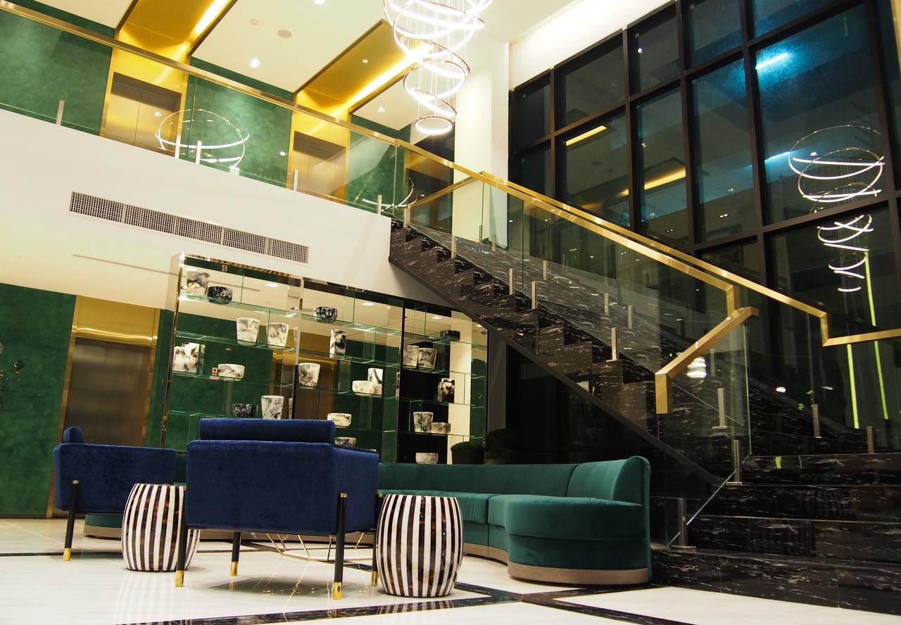 Maven Stylish Hotel Bangkok Bagian luar foto